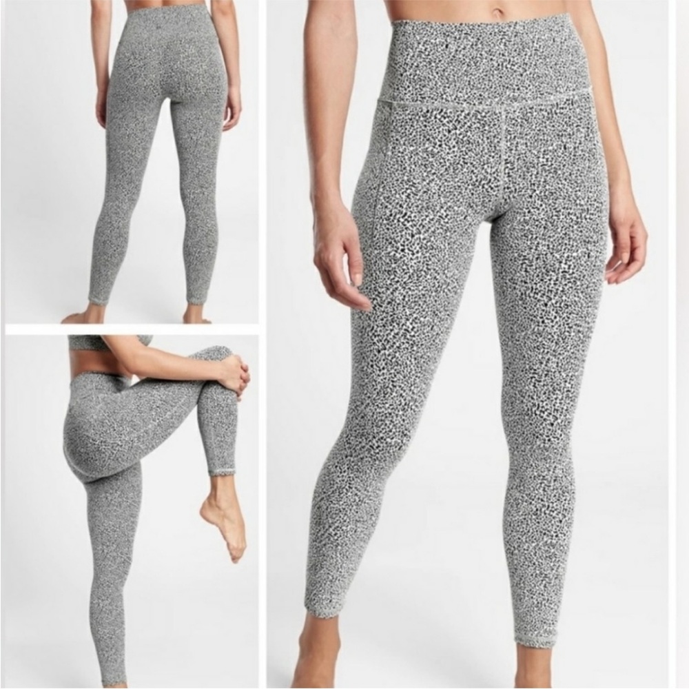 ATHLETA Salutation‎ Stash II TexturedWomen’s XS Black White Animal Print